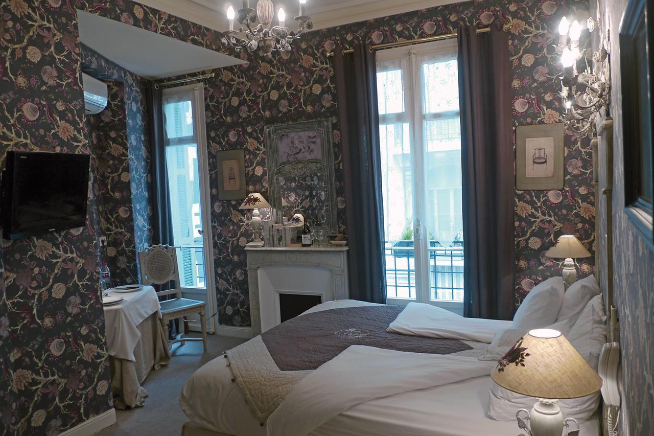 Rivoli 3*